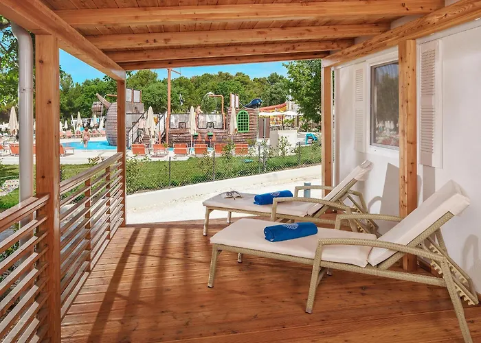 Campsite Awesome Stacaravan In Tar Porec