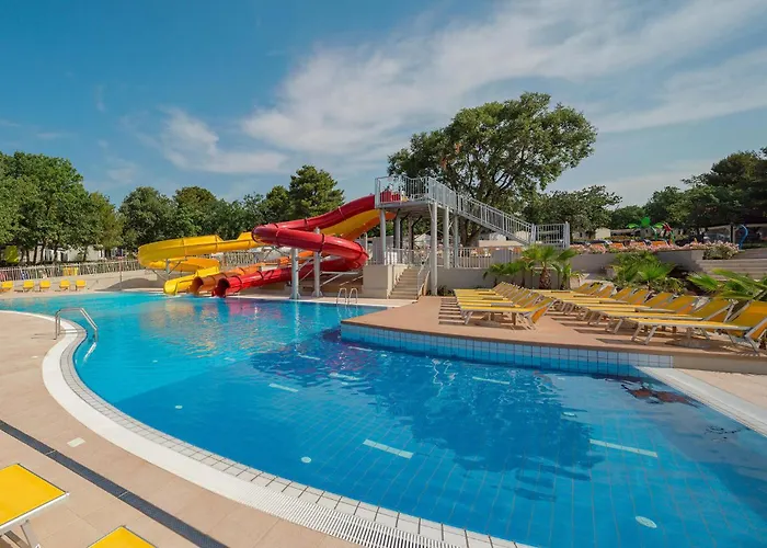 Awesome Stacaravan In Tar 4* Poreč