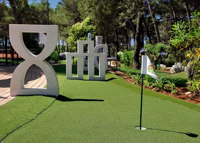 Awesome Stacaravan In Tar Poreč