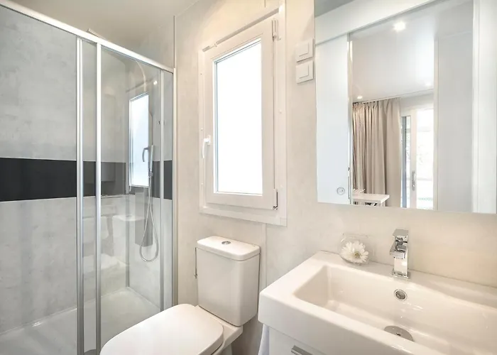 キャンプ場 Awesome Stacaravan In Tar ポレッチ